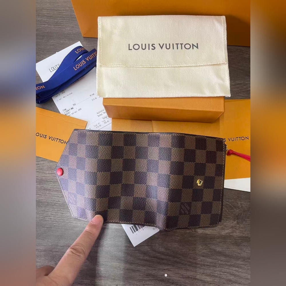 Louis Vuitton Victorine Wallet - Picture 9 of 11